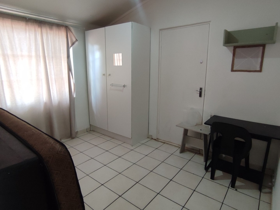 9 Bedroom Property for Sale in Brandwag Free State